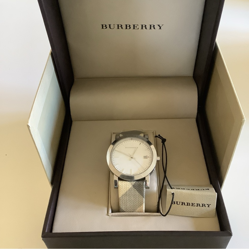 Burberry BU1798  Dial Wrist Watch for Women
